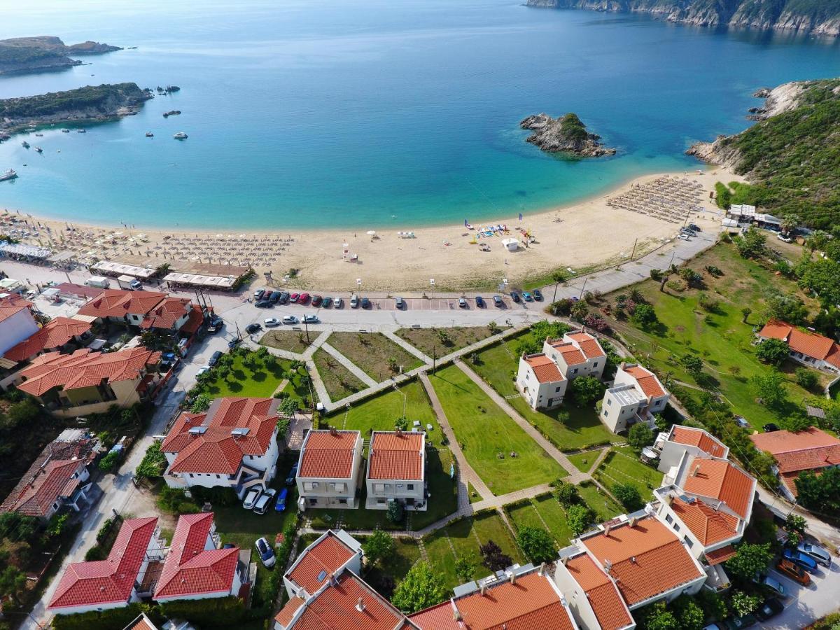 Seathon Seafront Beach Villa In Kalamitsi Экстерьер фото